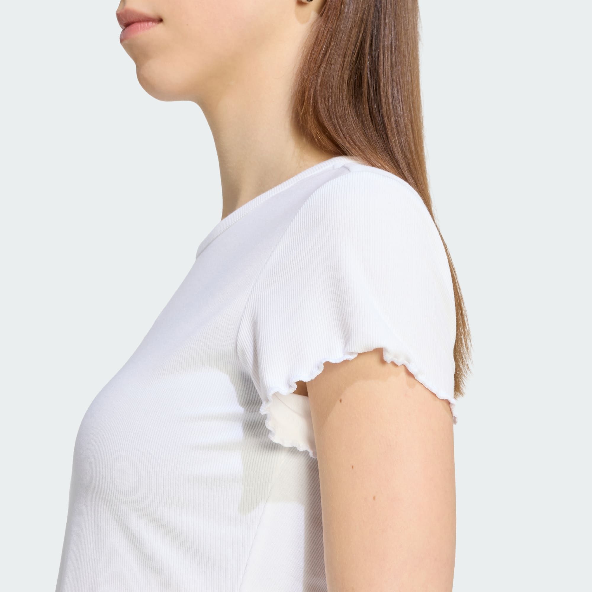  ÁO THUN NỮ BABY TEE ESSENTIALS SCALLOPED EDGE 
