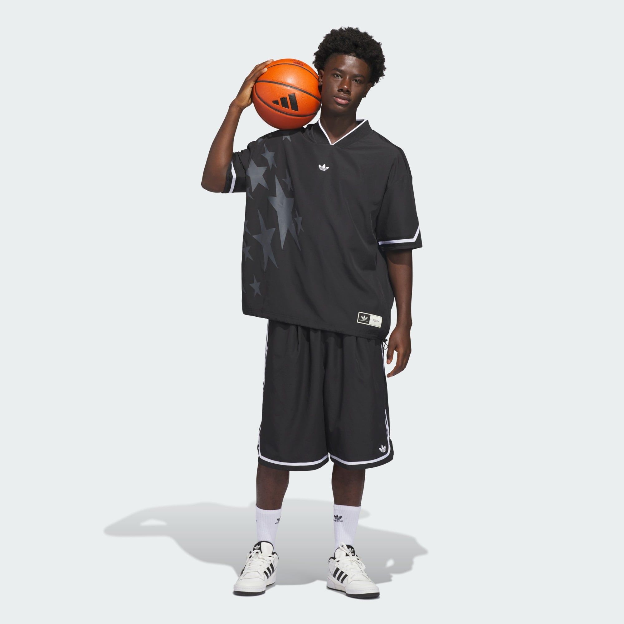  Áo Thun Unisex Originals Basketball Star 