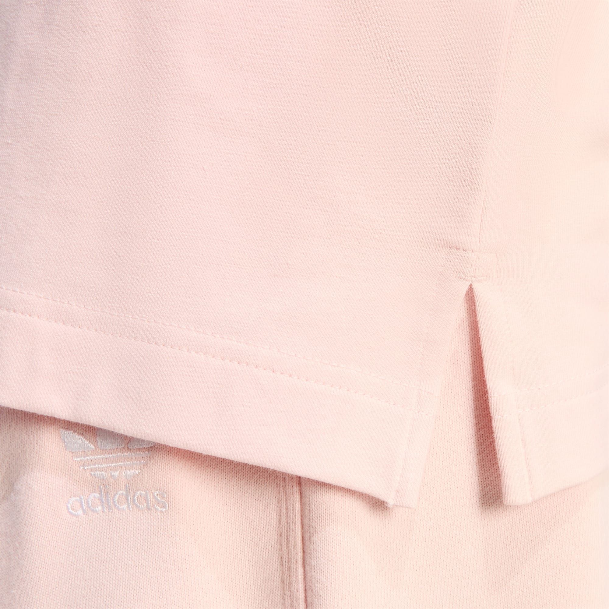  Áo Thun Nữ Oversize Dạng Đường Nét Essentials 