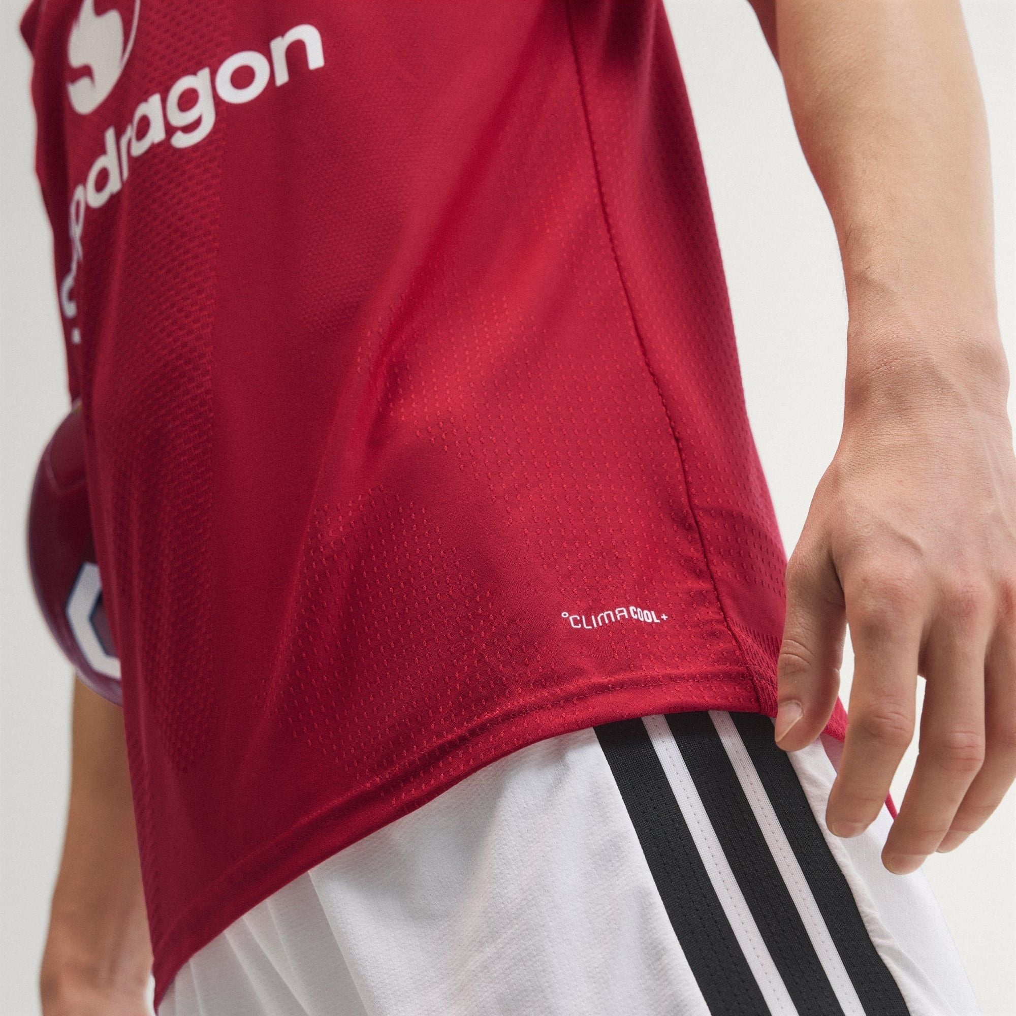  Áo Thun Nam Adidas Sân Nhà Manchester United 26/27 Phiên Bản Authentic - KA6868 