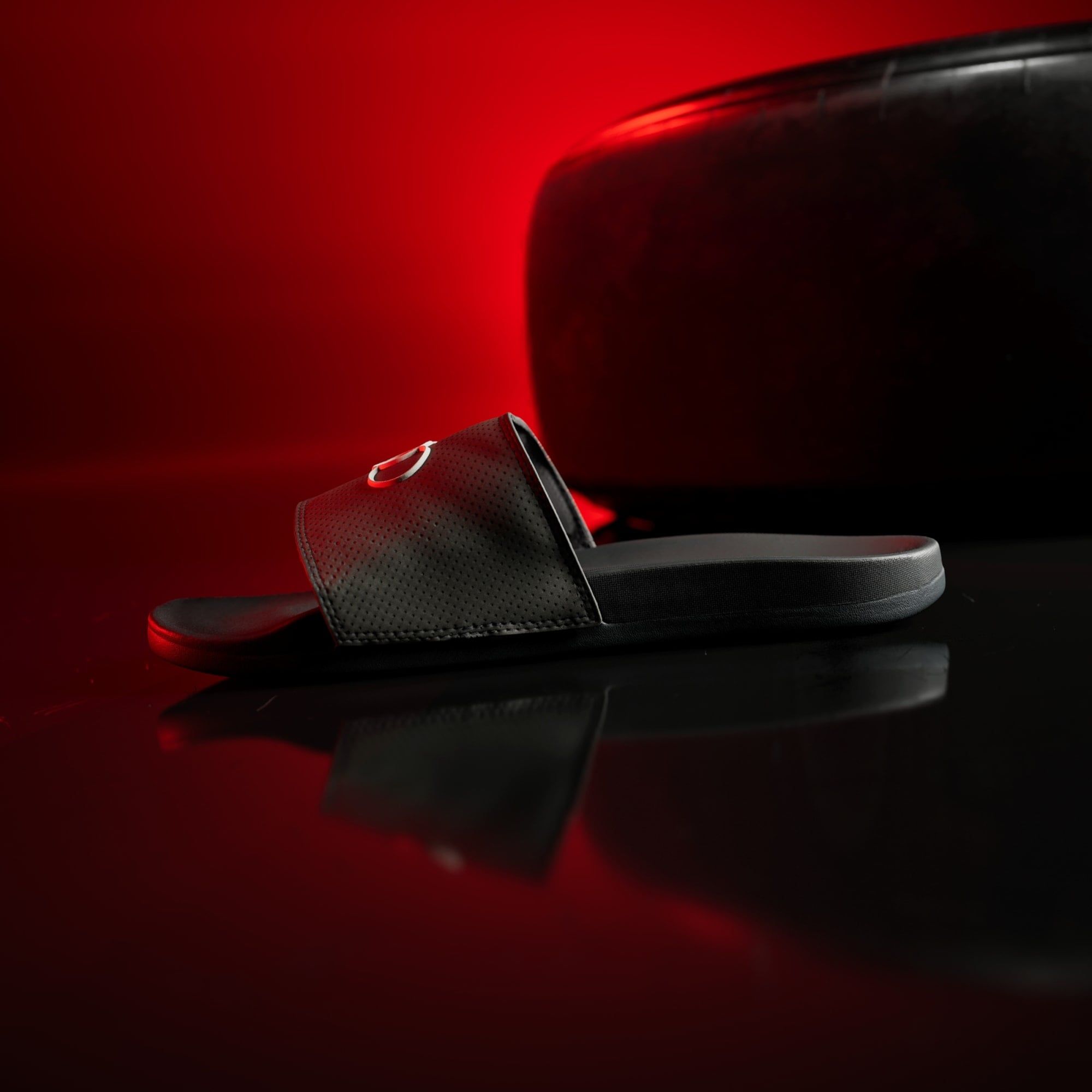  Dép Adilette Comfort Audi Revolut F1 Team 