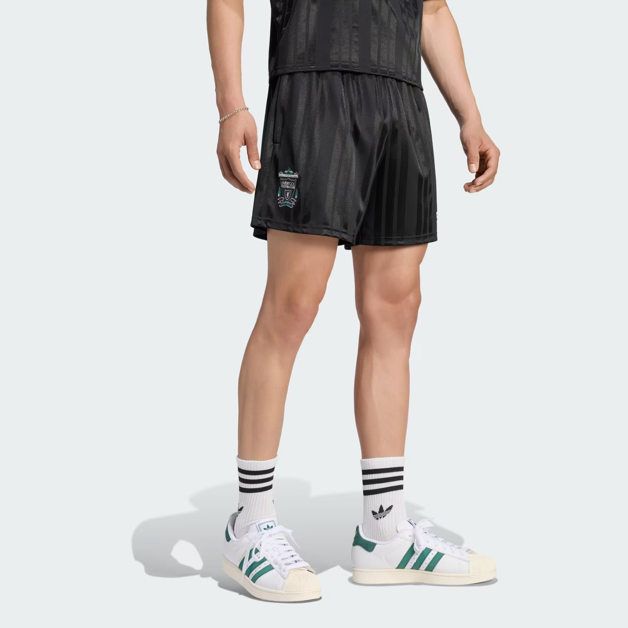  QUẦN SHORT NAM ADIDAS EQT LIVERPOOL FC - KG2919 