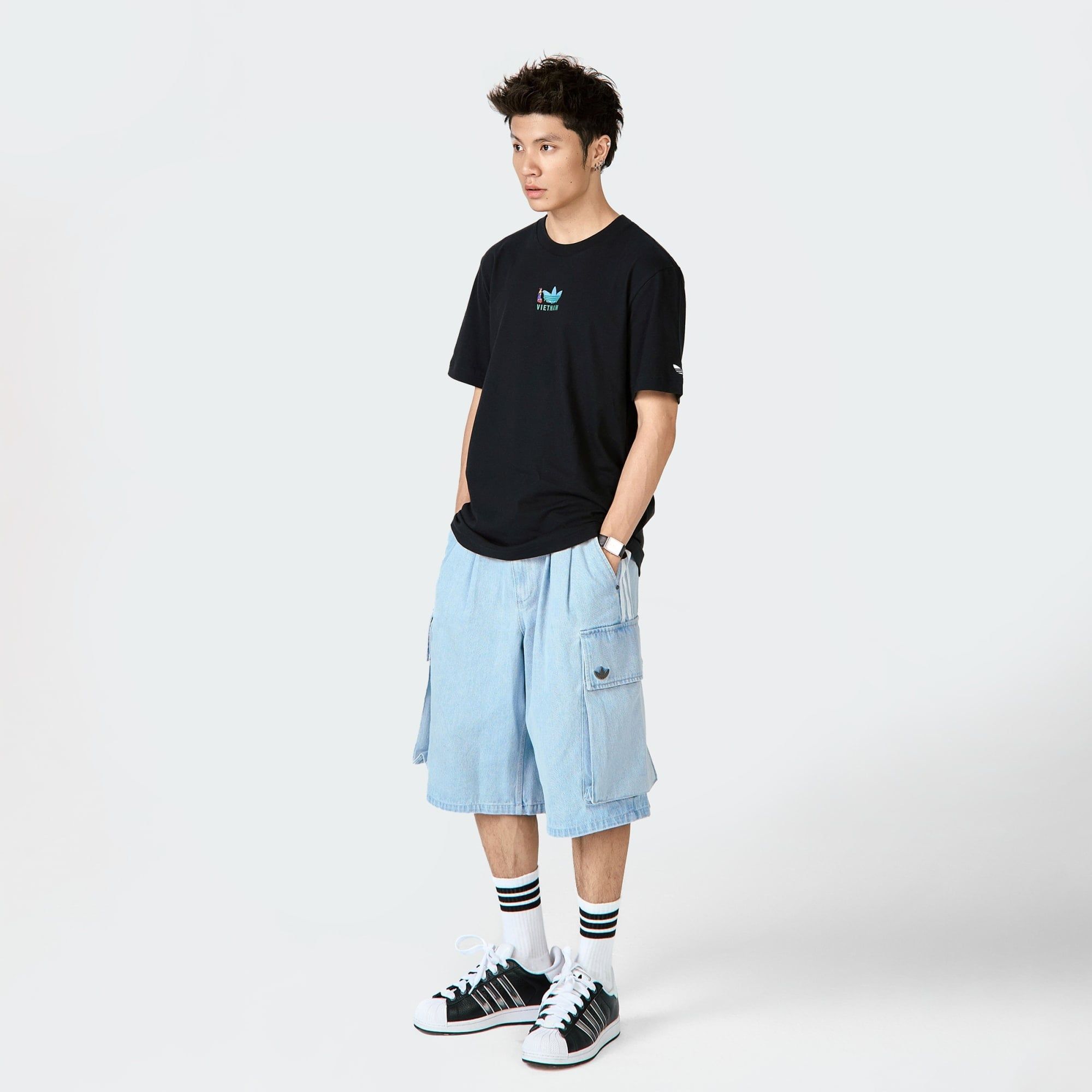  ÁO THUN NAM GFX BANH MI SG TEE - M BLACK 