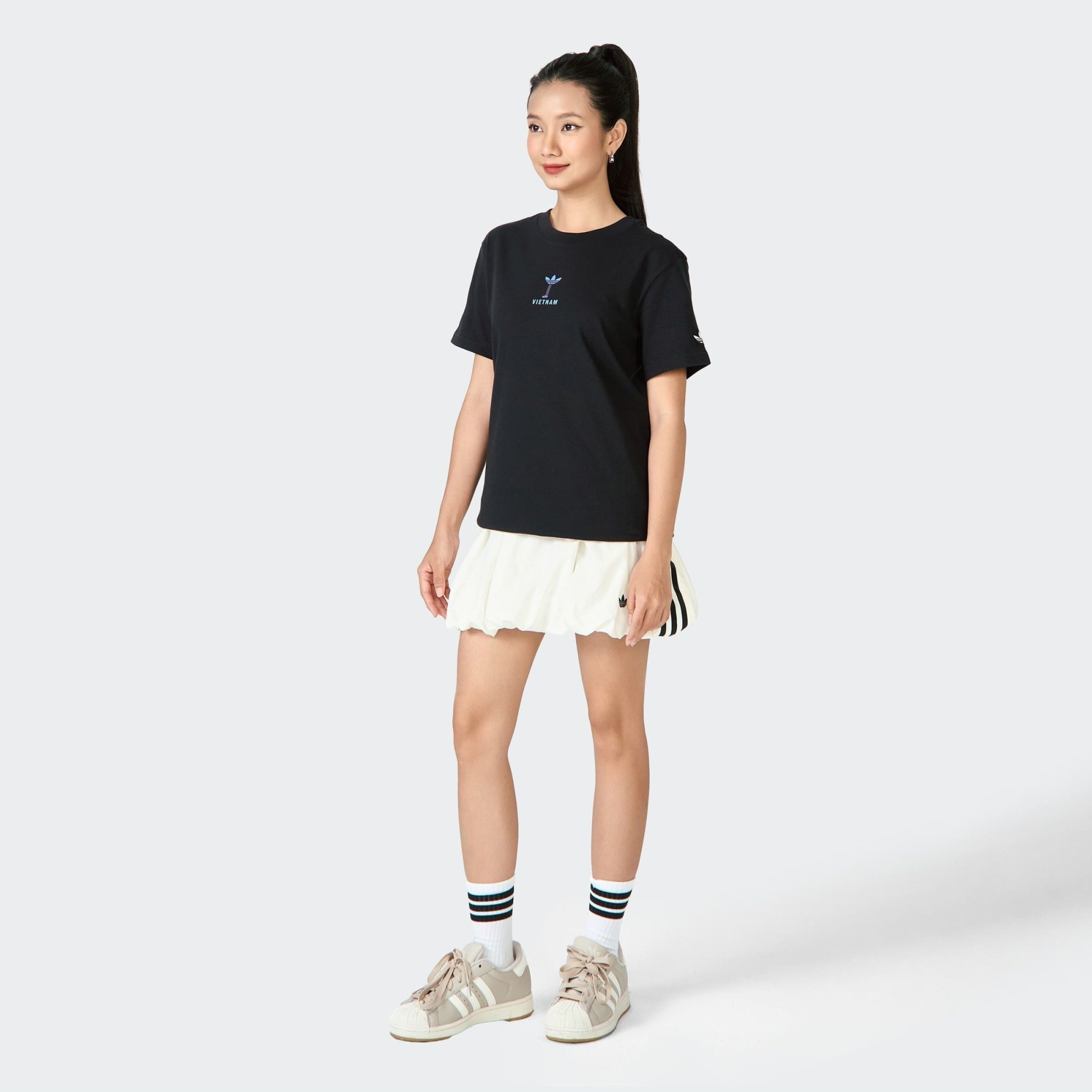  ÁO THUN NỮ GFX VIET NAM TEE - W BLACK 