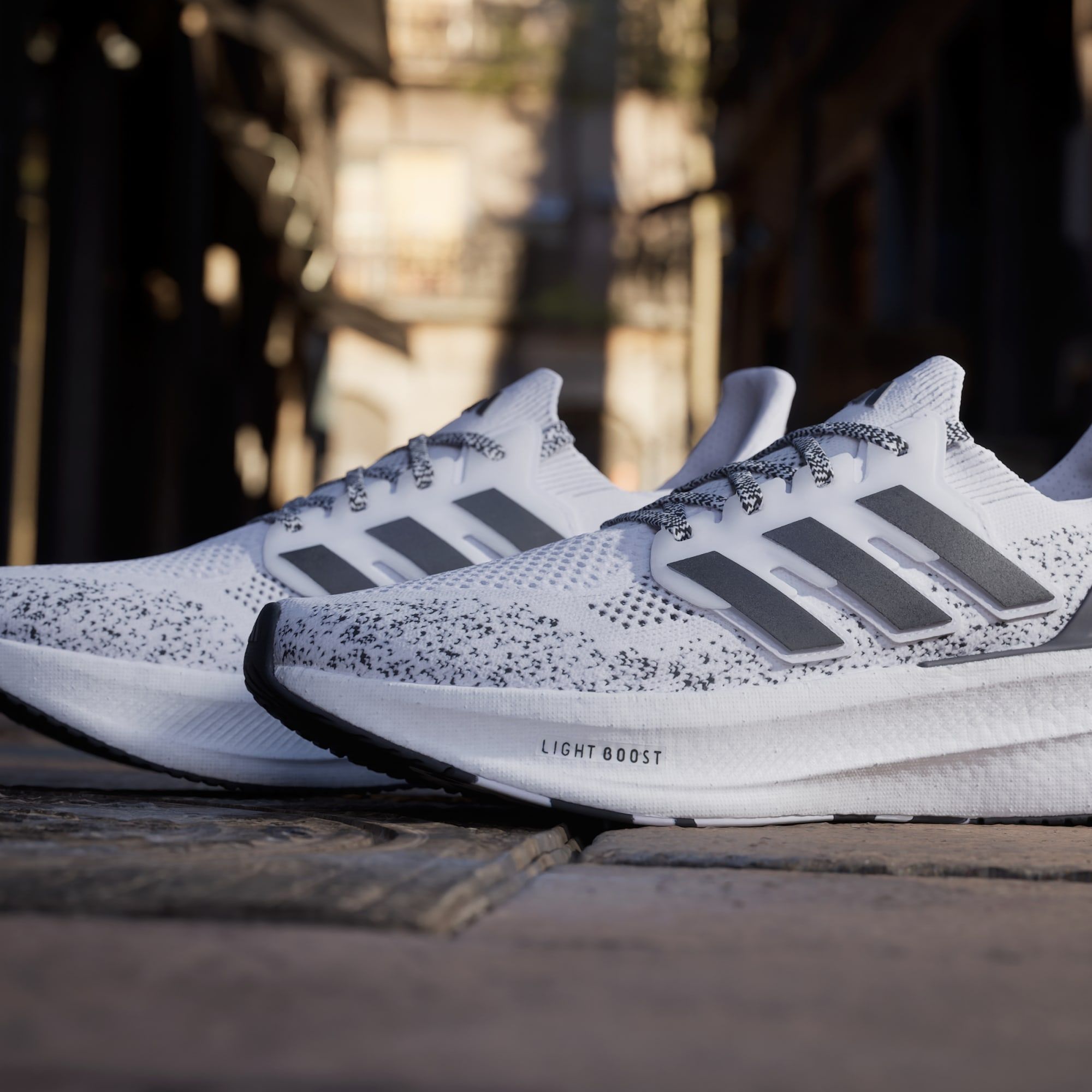  Giày Chạy bộ Nam ULTRABOOST 5 