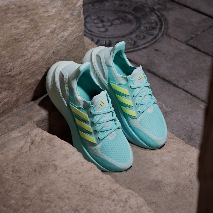  Giày chạy bộ Nữ Ultraboost 5 