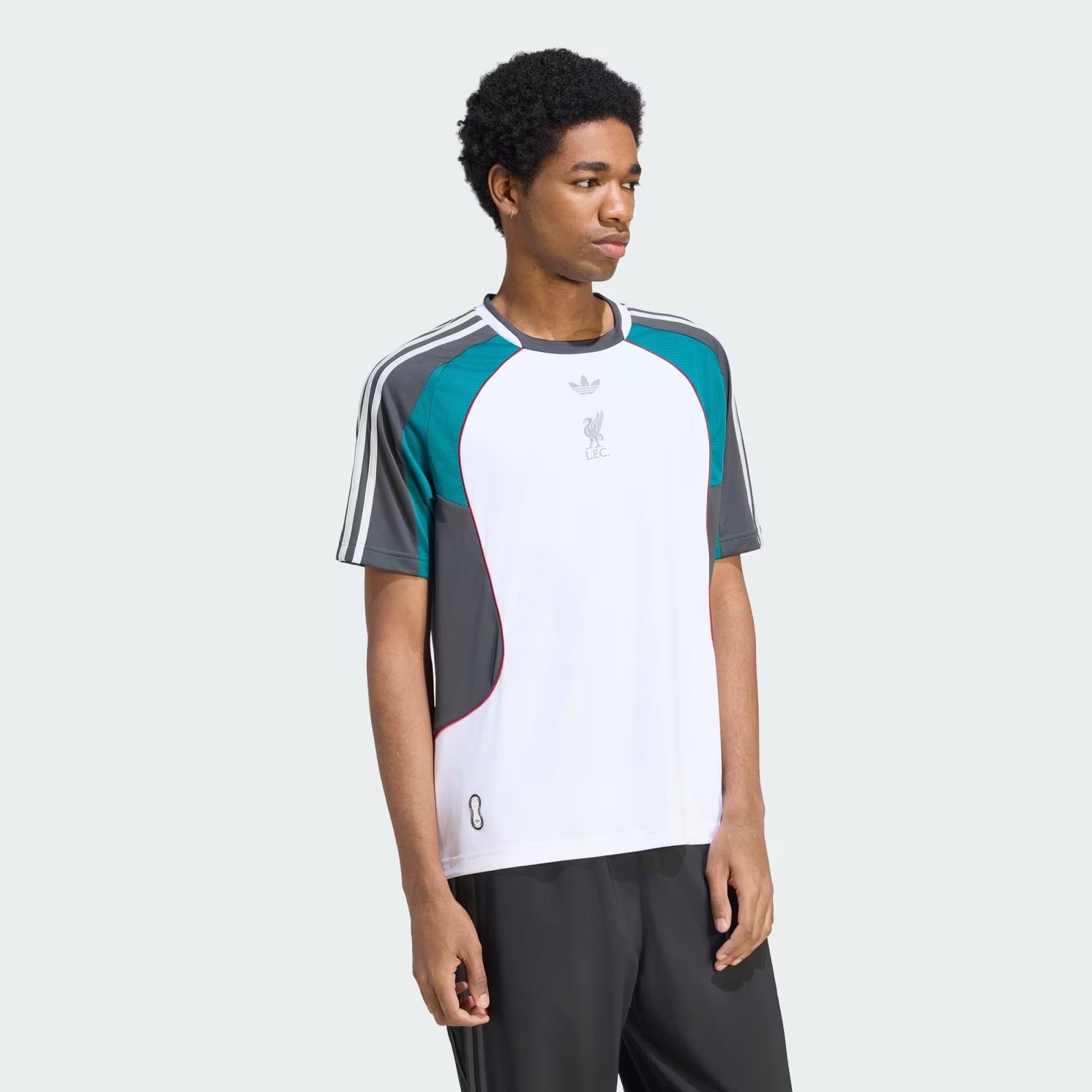  ÁO ĐẤU NAM ADIDAS LIVERPOOL JERSEY WARM-UP - KX7705 