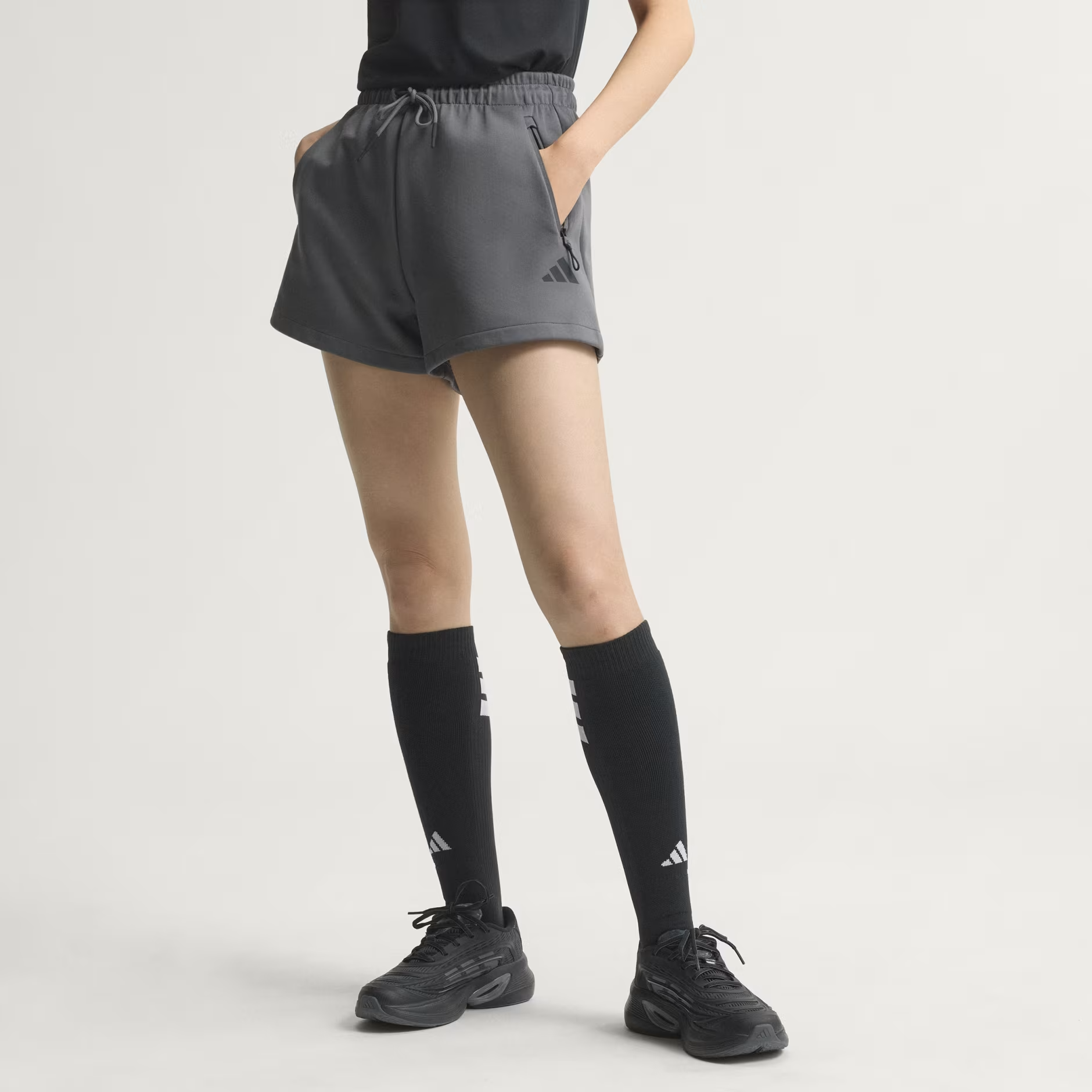  QUẦN SHORT NỮ ADIDAS Z.N.E. - KF6351 