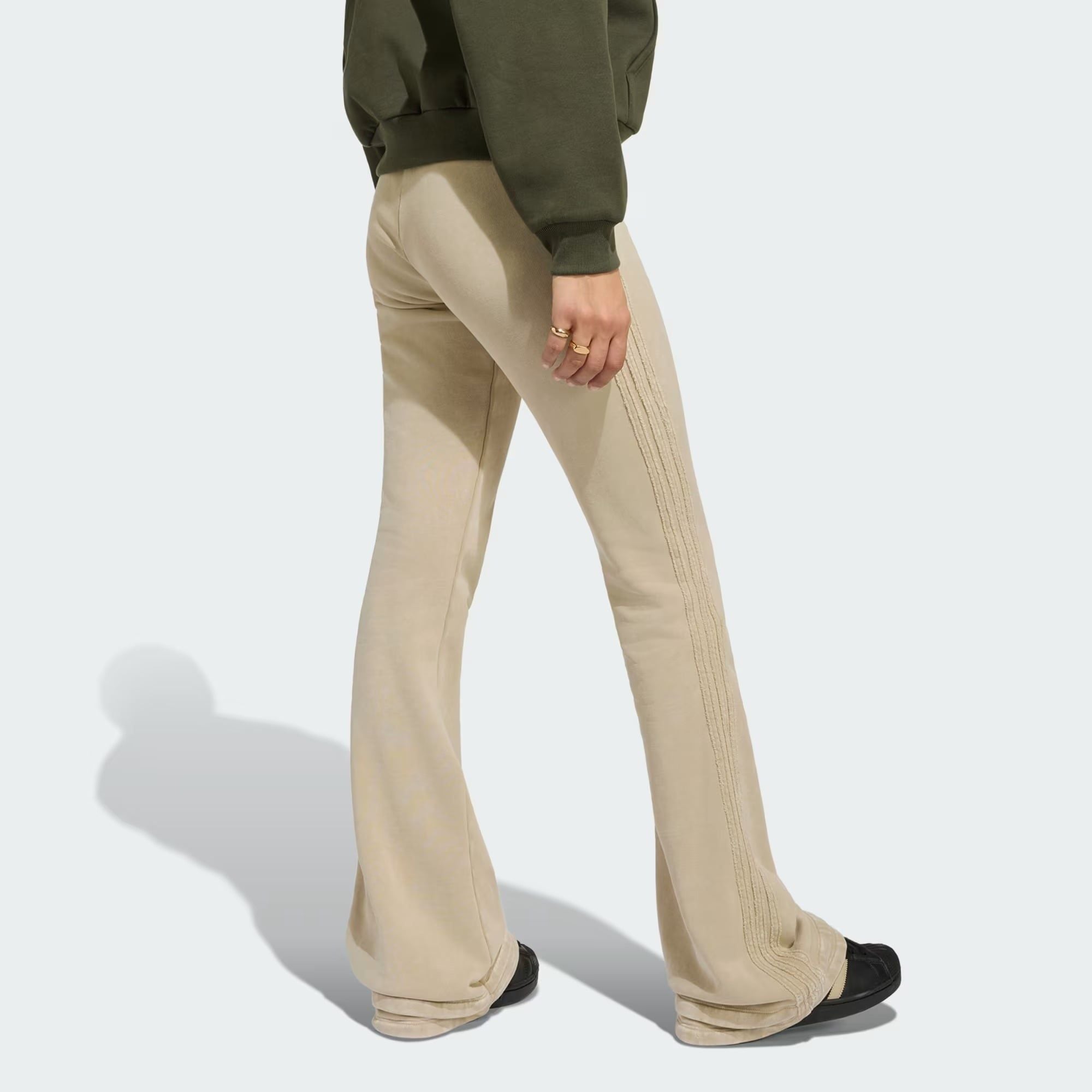  QUẦN DÀI NỮ ADIDAS SST ỐNG LOE - KT1915 