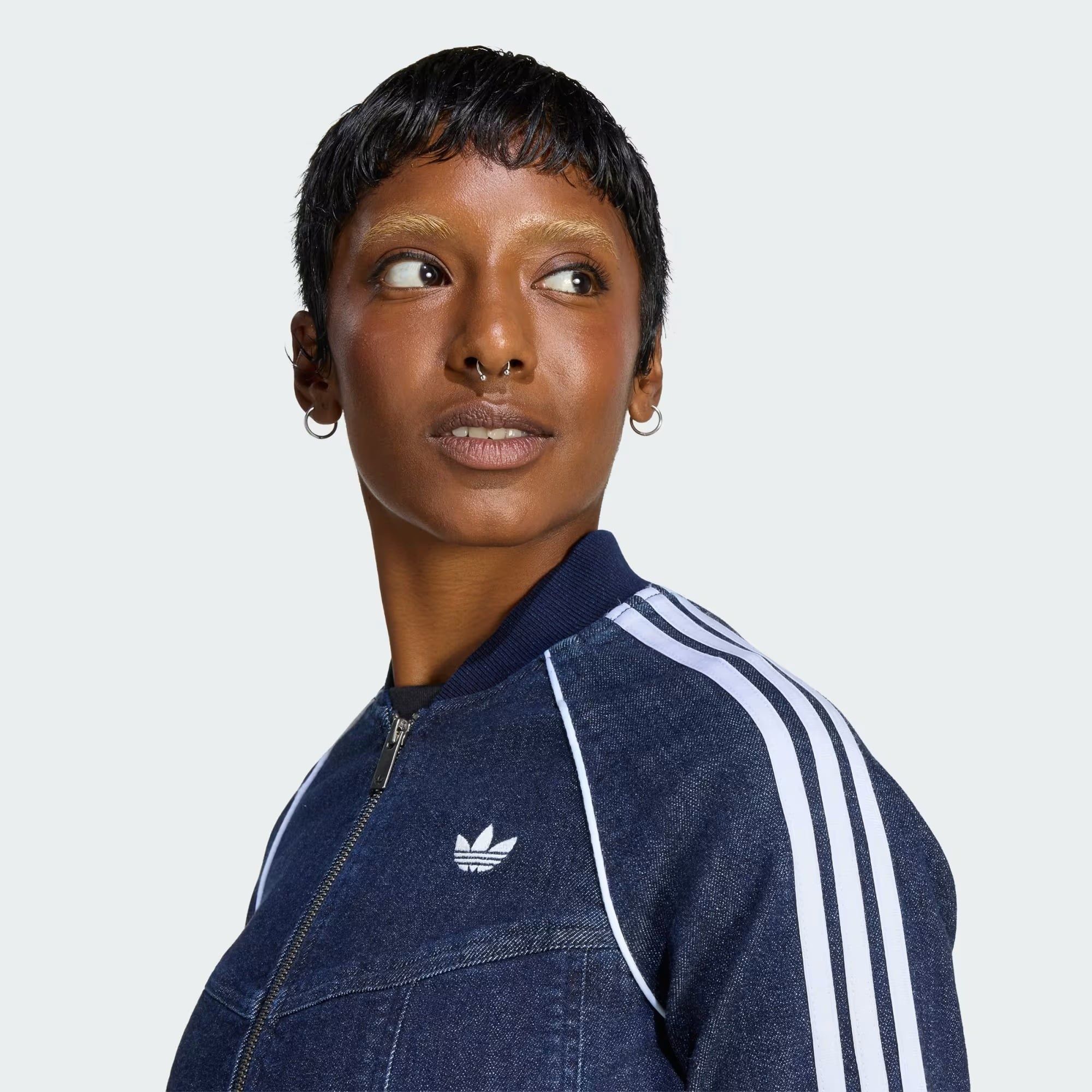  ÁO TRACK TOP NỮ ADIDAS SUPERSTAR DENIM CORSET - LE8299 