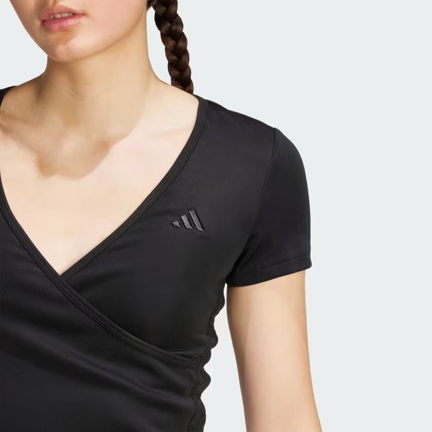  Áo Thun Nữ Crop Top Adidas Seasonal Essentials 3-Stripes 