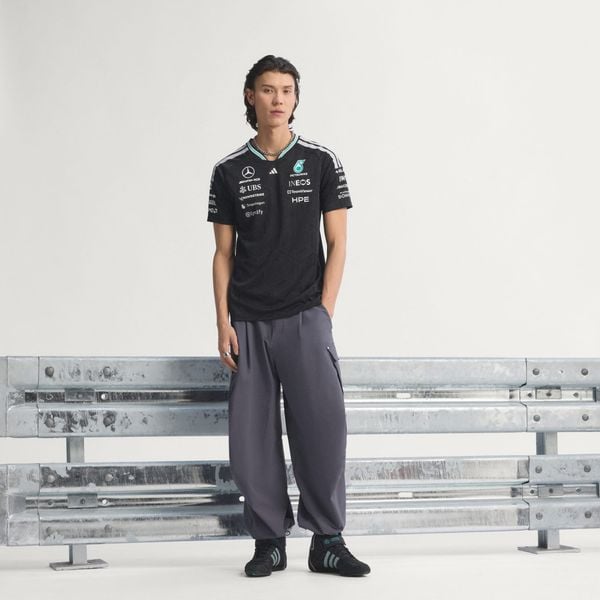  ÁO THUN NAM ĐẤU TAY ĐUA MERCEDES - AMG PETRONAS FORMULA 1 TEAM 