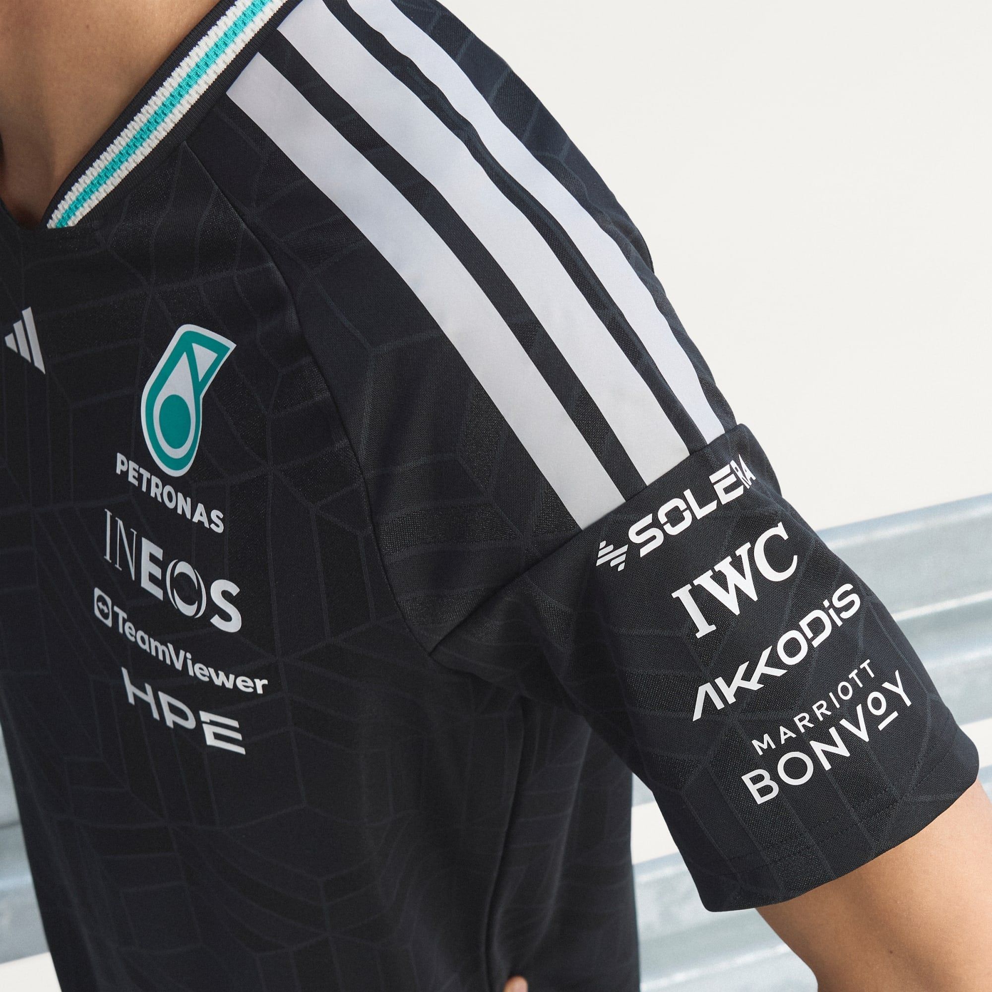  Áo Đấu Nam Tay Đua Mercedes - Amg Petronas Formula 1 Team 