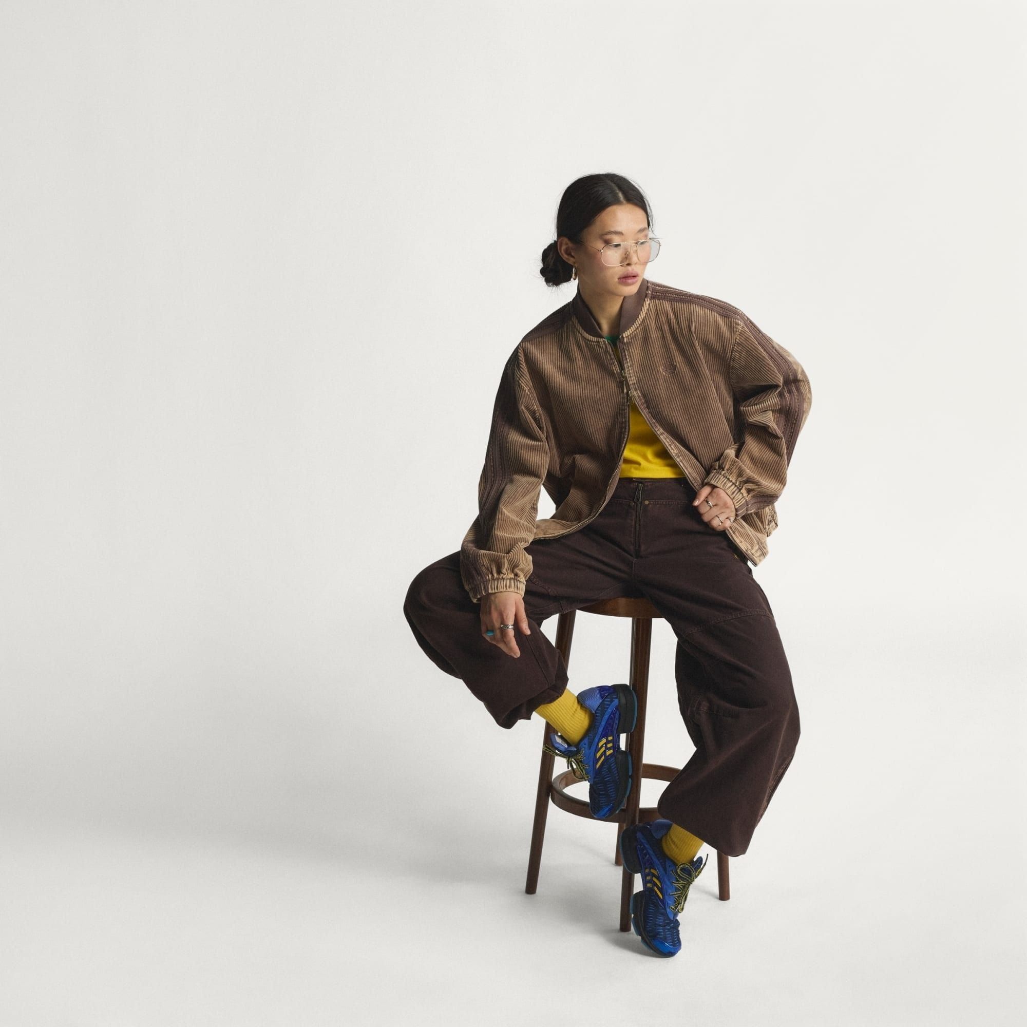  Áo khoác Nữ adidas CORDUROY SST 