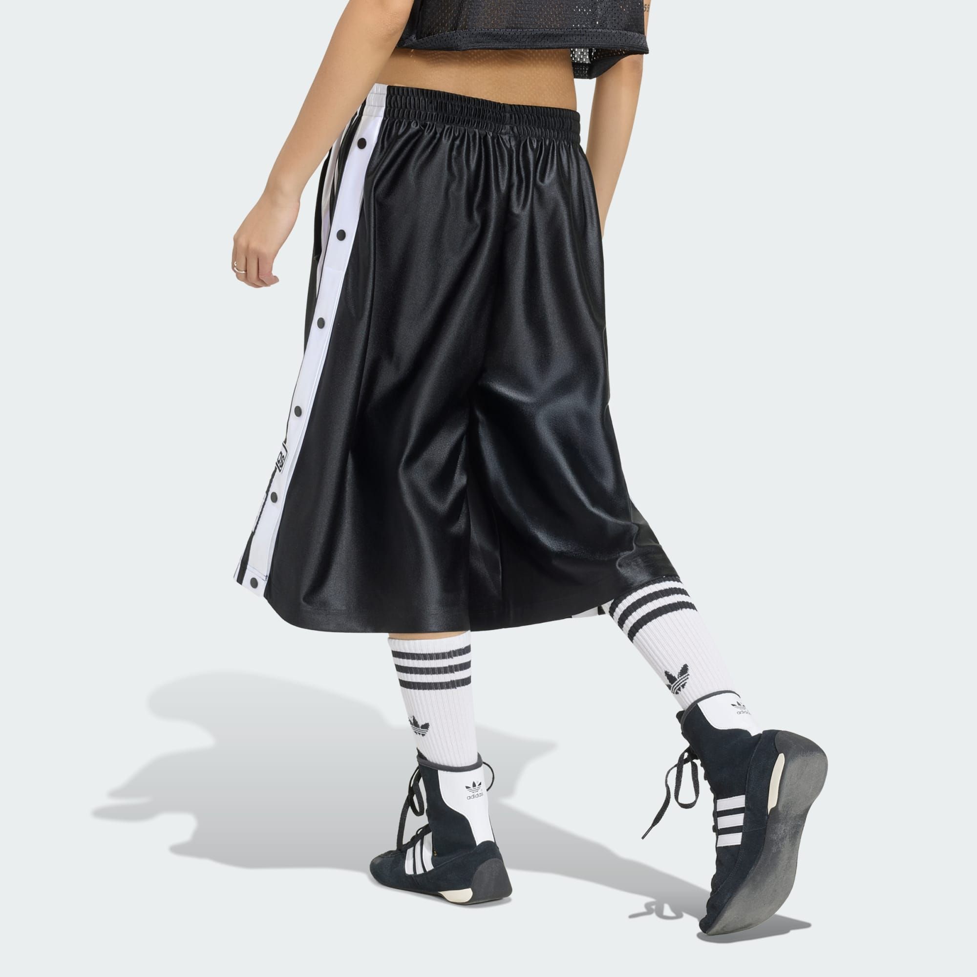  Quần short Nữ Adidas ADIBREAK - KQ6425 