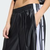  Quần short Nữ Adidas ADIBREAK - KQ6425 