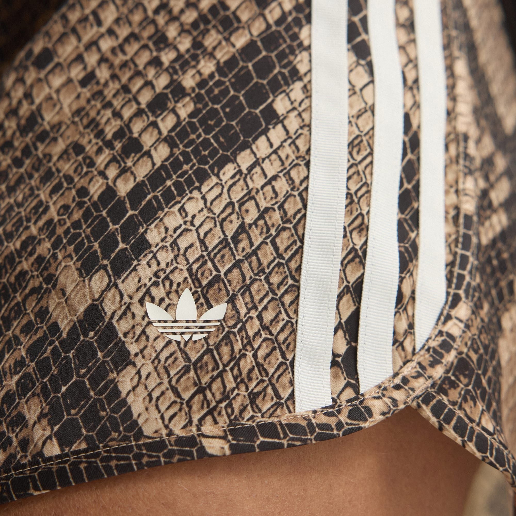  Quần short Nữ Adidas SATIN HOẠ TIẾT DA RẮN - KX1895 