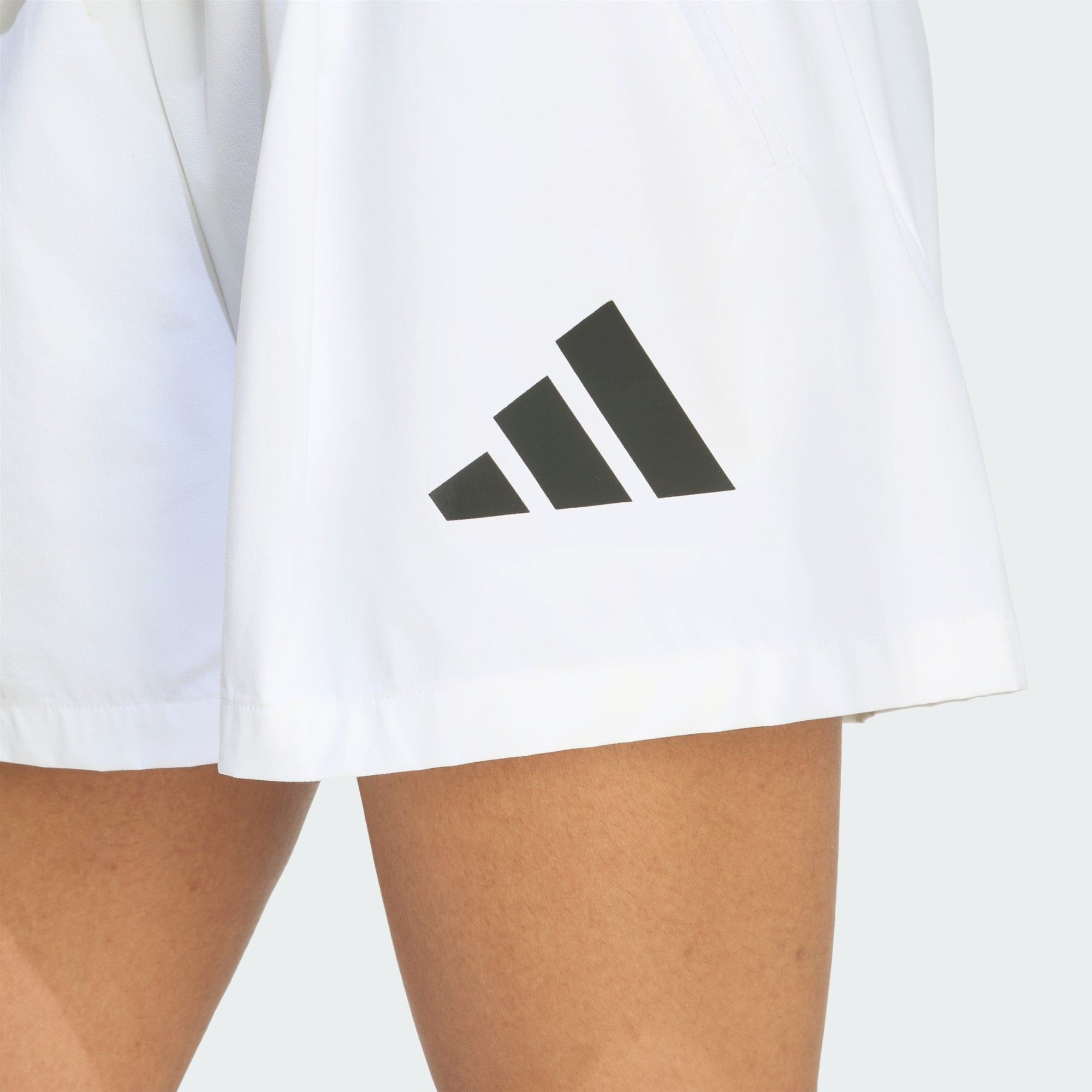  Quần Short Nữ Vải Dệt Adidas Z.N.E. 