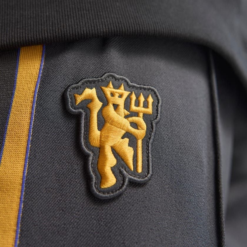  Quần Track Pant Nam Manchester United Terrace Icons 