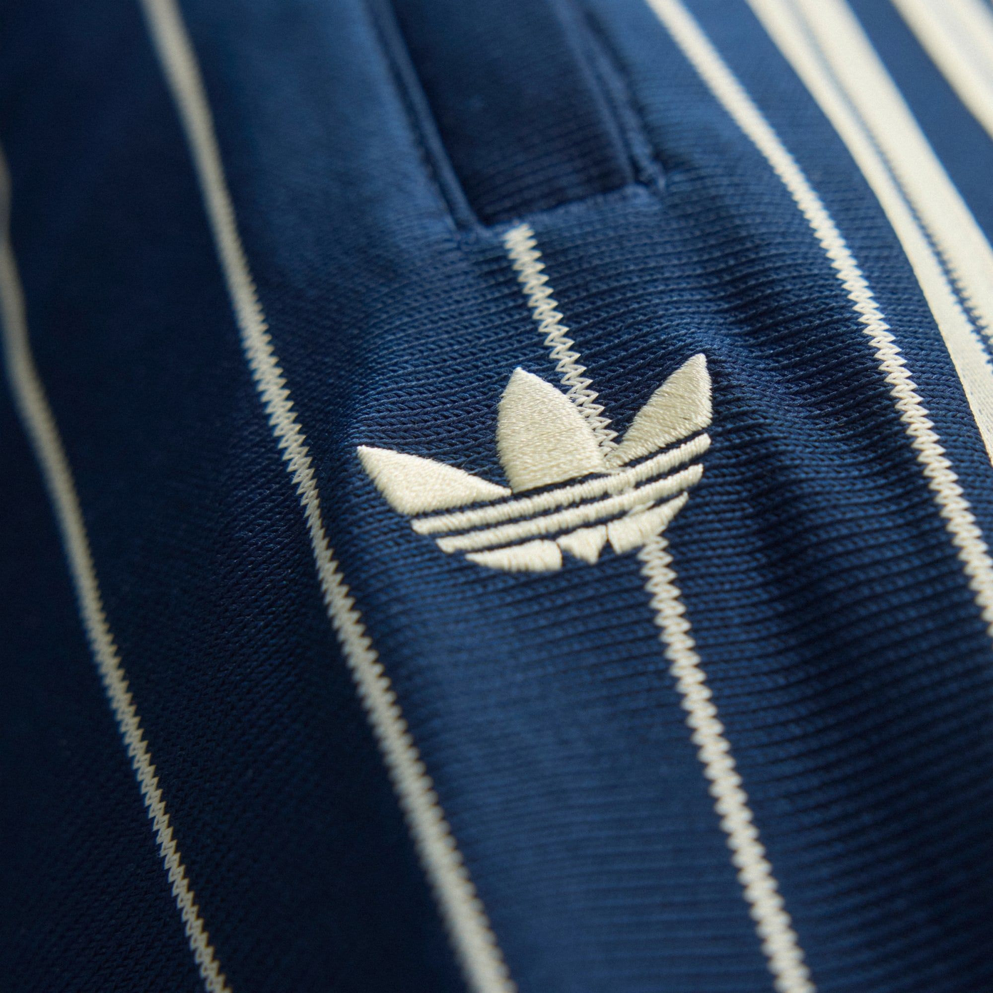  QUẦN TRACK PANT NỮ ADIDAS PINSTRIPE FIREBIRD - KR7037 