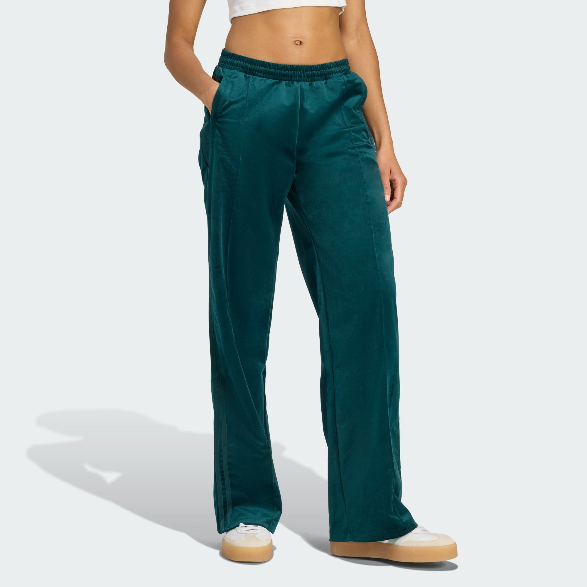  Quần Track Pant Nữ Vải Nhung Adicolor 