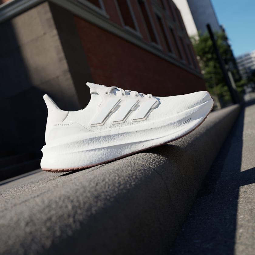  Giày chạy bộ Nam ULTRABOOST 5 