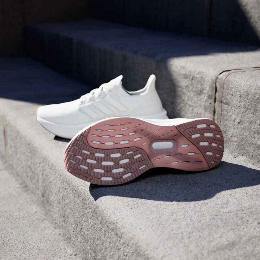  Giày chạy bộ Nam ULTRABOOST 5 