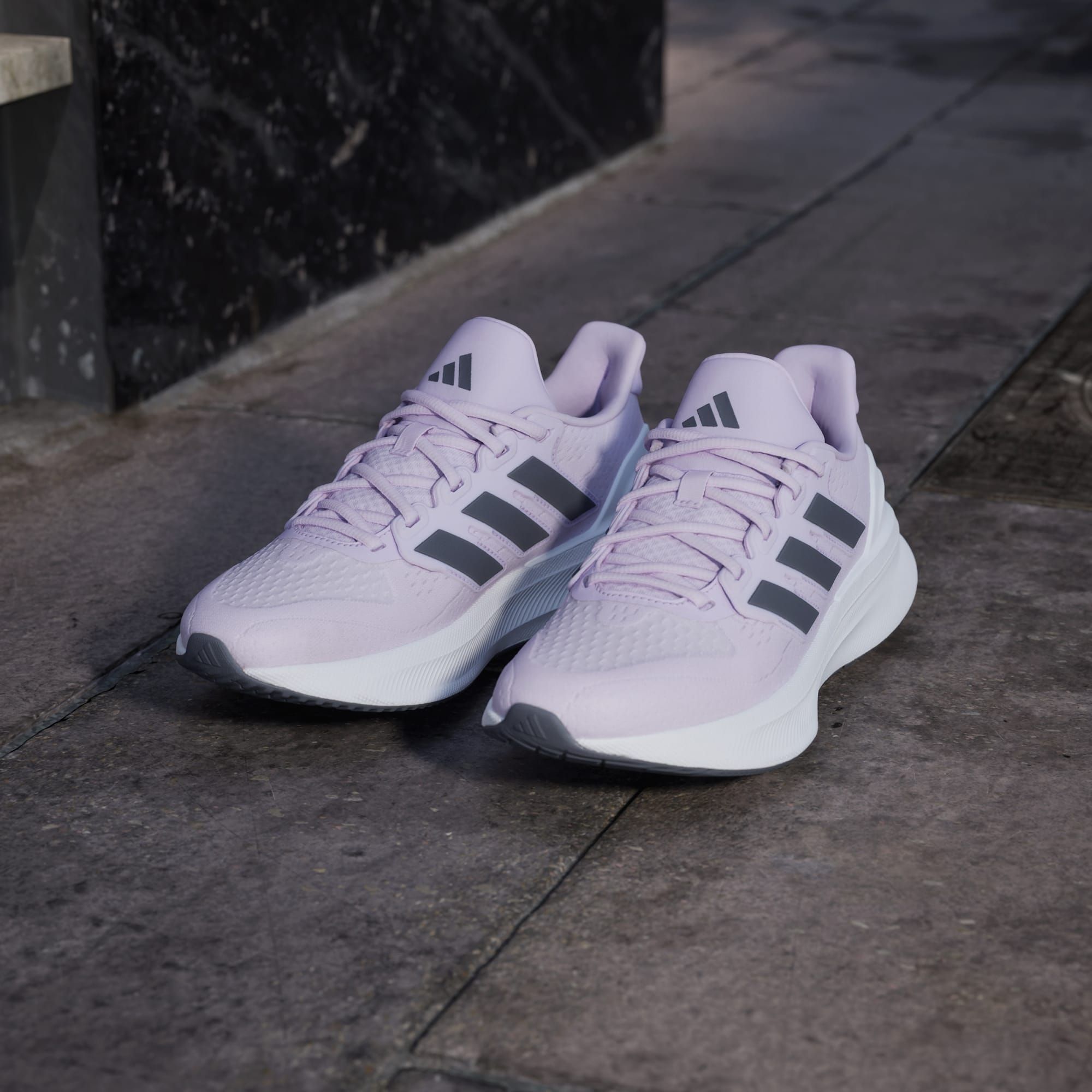  Giày chạy bộ Nữ ULTRARUN 5 W 