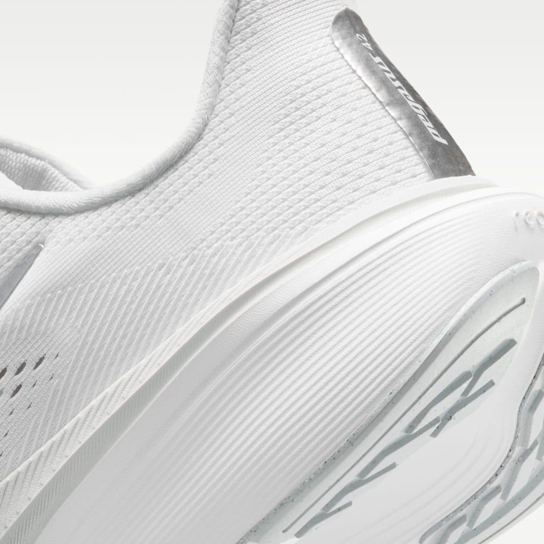  Giày chạy bộ Nữ Nike Pegasus 8 - IB1881-102 