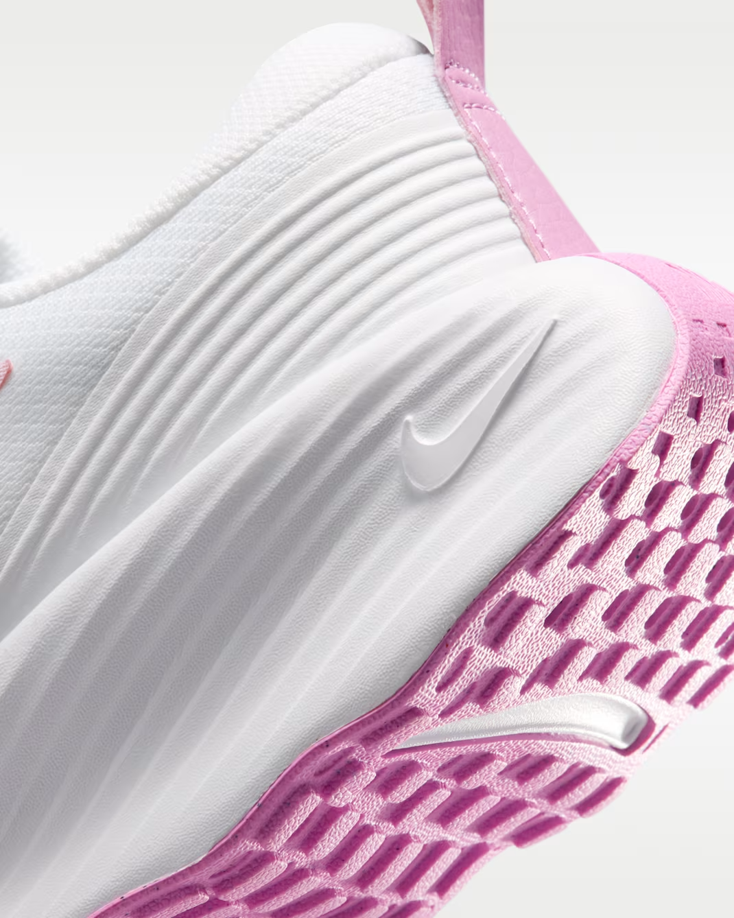  Giày tập luyện Nữ Nike Promina FV6343-112 