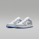  Giày bóng rổ Air Jordan 1 Low Nike Nữ DC0774-105 