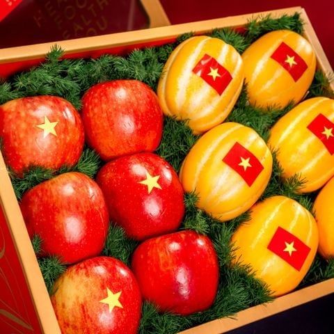  Hộp Quà Hào Khí Thống Nhất - GIAO NỘI THÀNH TPHCM 