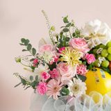  Giỏ Quà Trái Cây Và Hoa Tone Trắng Hồng Thanh Lịch  - GIAO NỘI THÀNH TPHCM 