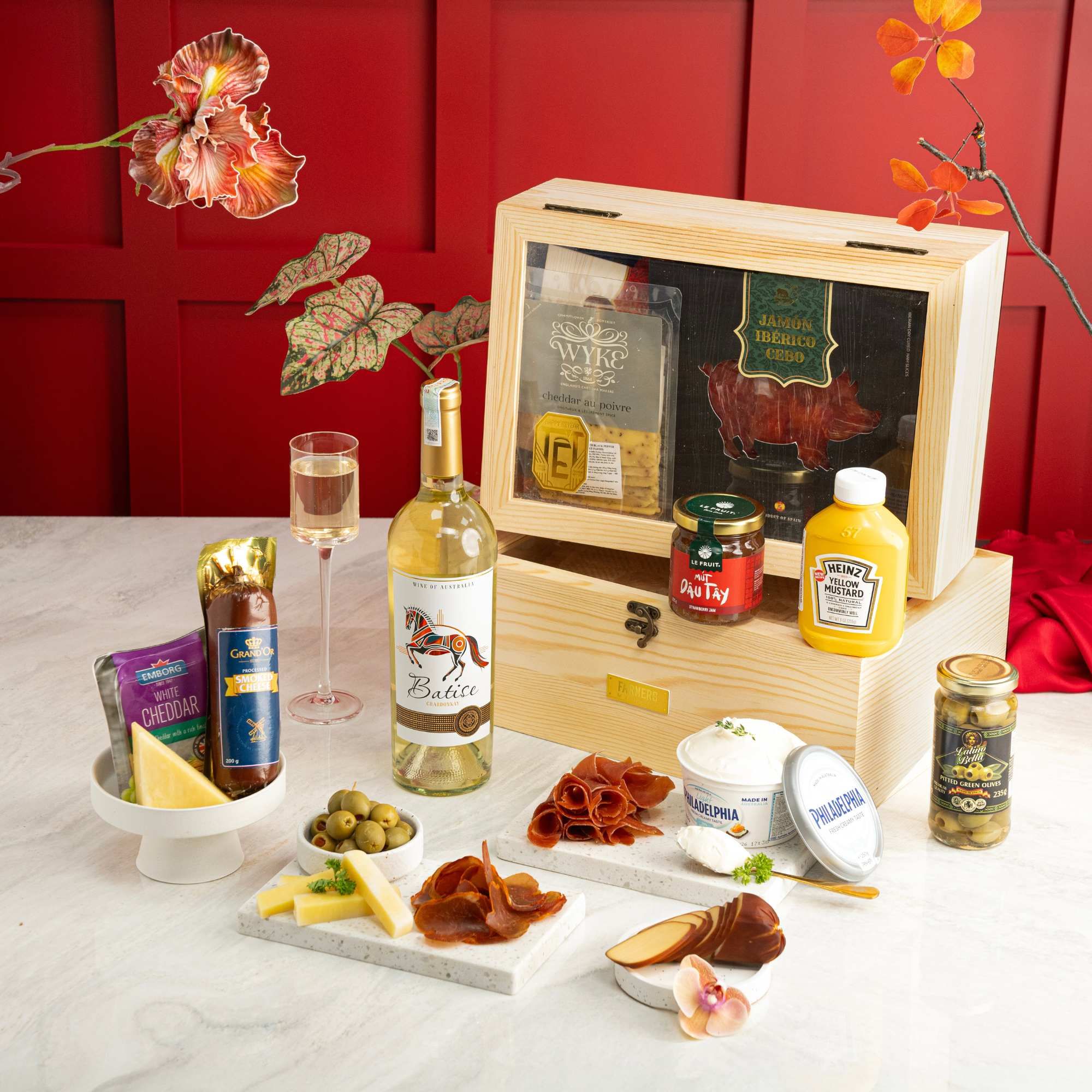  Hộp Quà Tết Gourmet Delights R.03 (GIAO HÀNG TOÀN QUỐC) 