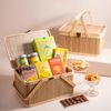 Hộp Quà Bánh Cookie Và Trái Cây Sấy Tiêu Chuẩn - GIAO NỘI THÀNH TPHCM