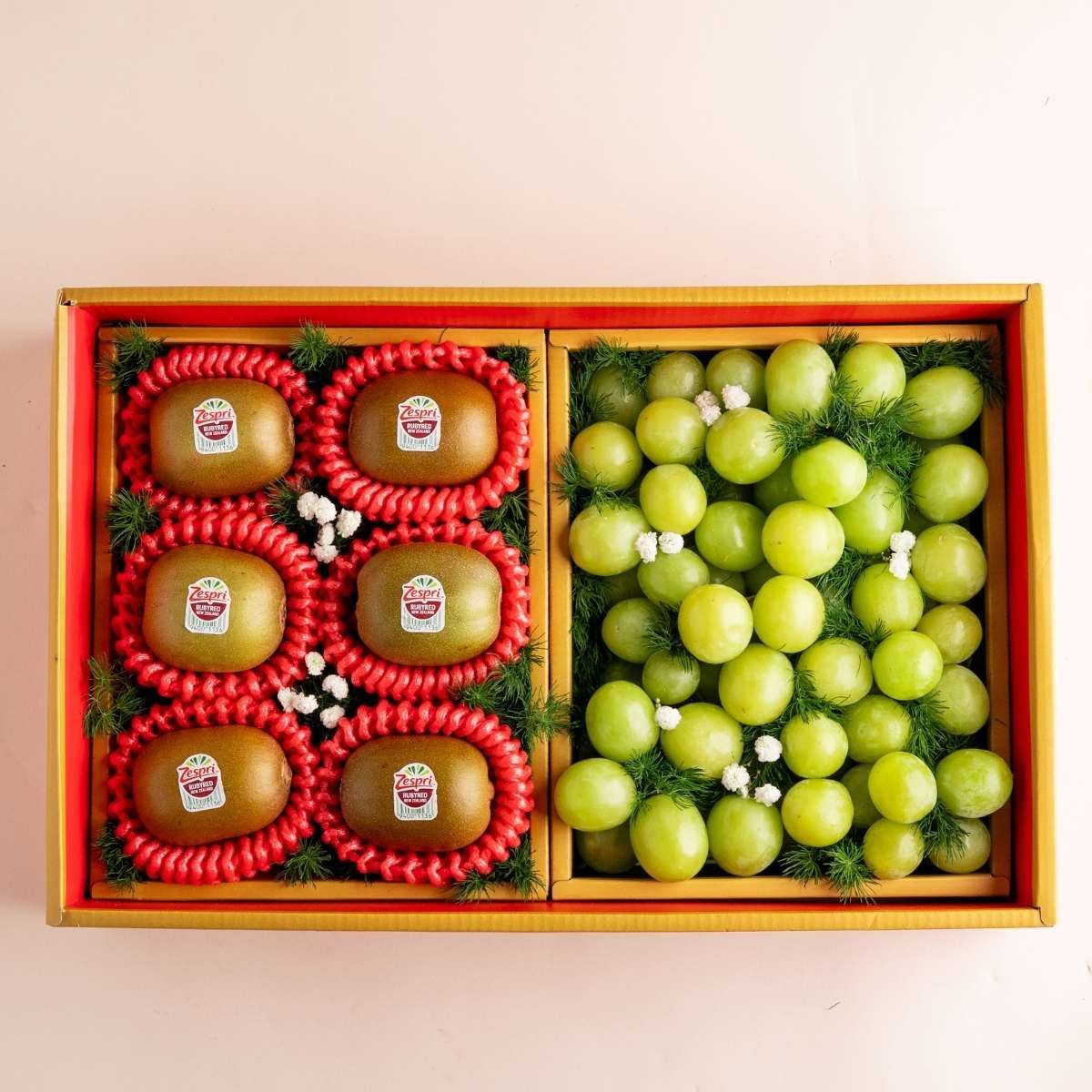  Hộp Quà Kiwi Đỏ Và Nho Xanh Tone Đỏ Tiêu Chuẩn - GIAO NỘI THÀNH TPHCM 