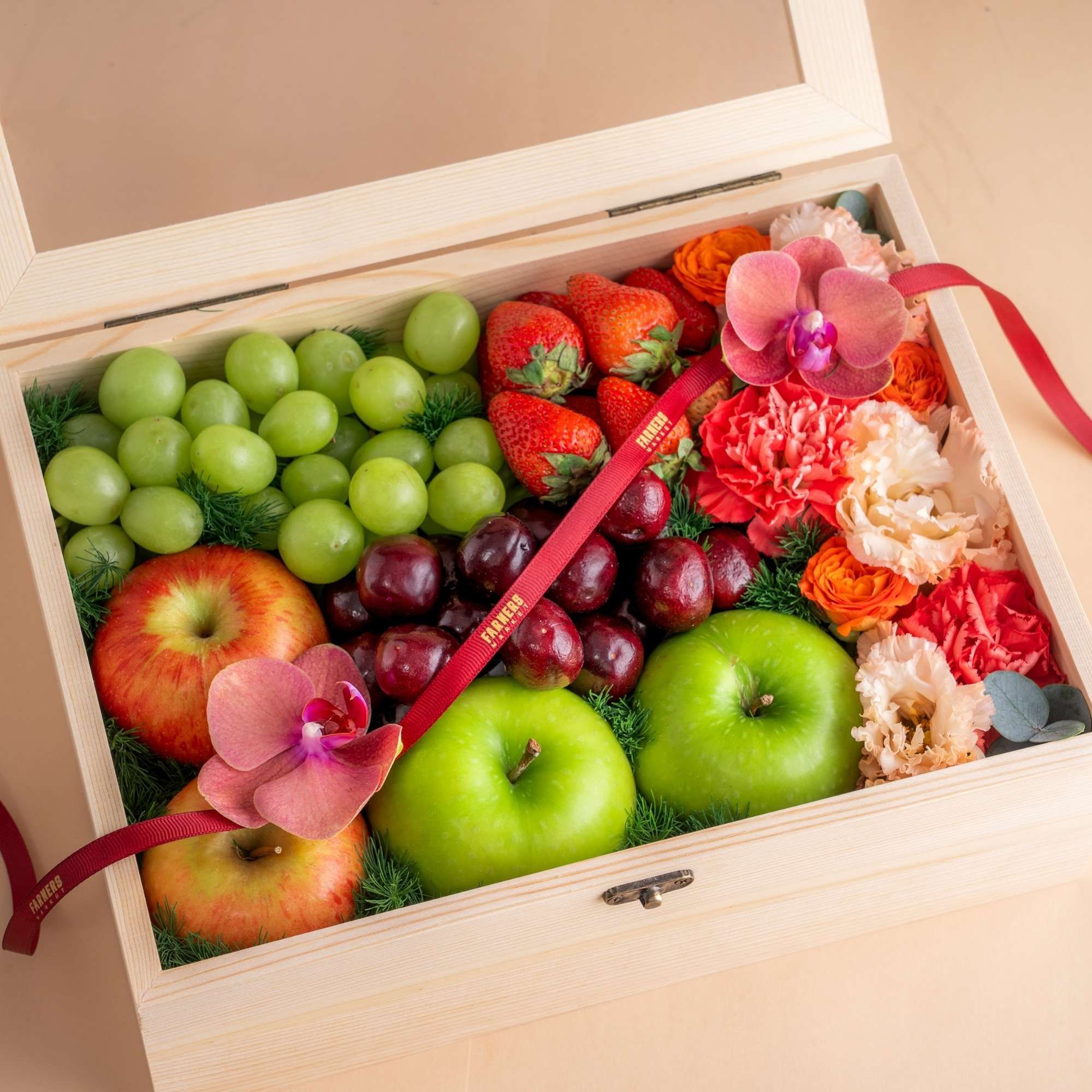  Hộp Quà Trái Cây Và Hoa Tiêu Chuẩn - GIAO NỘI THÀNH TPHCM 