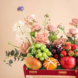  Khay Gỗ Trái Cây Các Loại  Và Hoa Tone Hồng Thanh Lịch - GIAO NỘI THÀNH TPHCM 