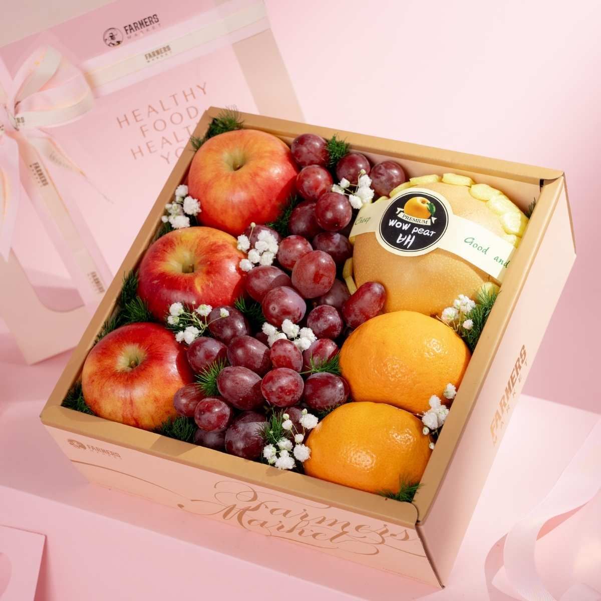  Hộp Quà Nho Đỏ Và Trái Cây Các Loại Tone Hồng Cơ Bản - GIAO NỘI THÀNH TP.HCM 