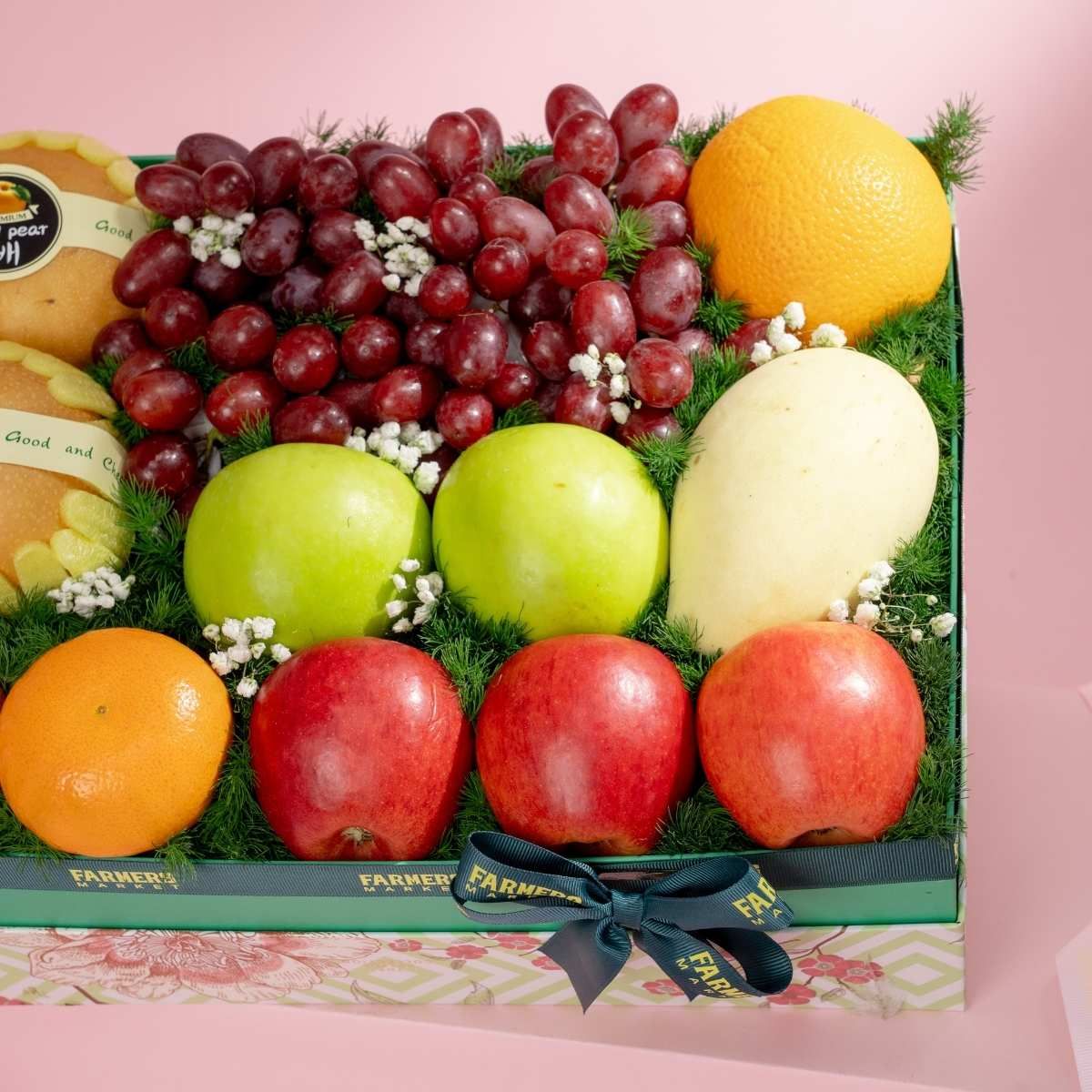  Giỏ Quà Nho Đỏ Và Trái Cây Các Loại Tone Xanh Lá Tiêu Chuẩn - GIAO NỘI THÀNH TPHCM 