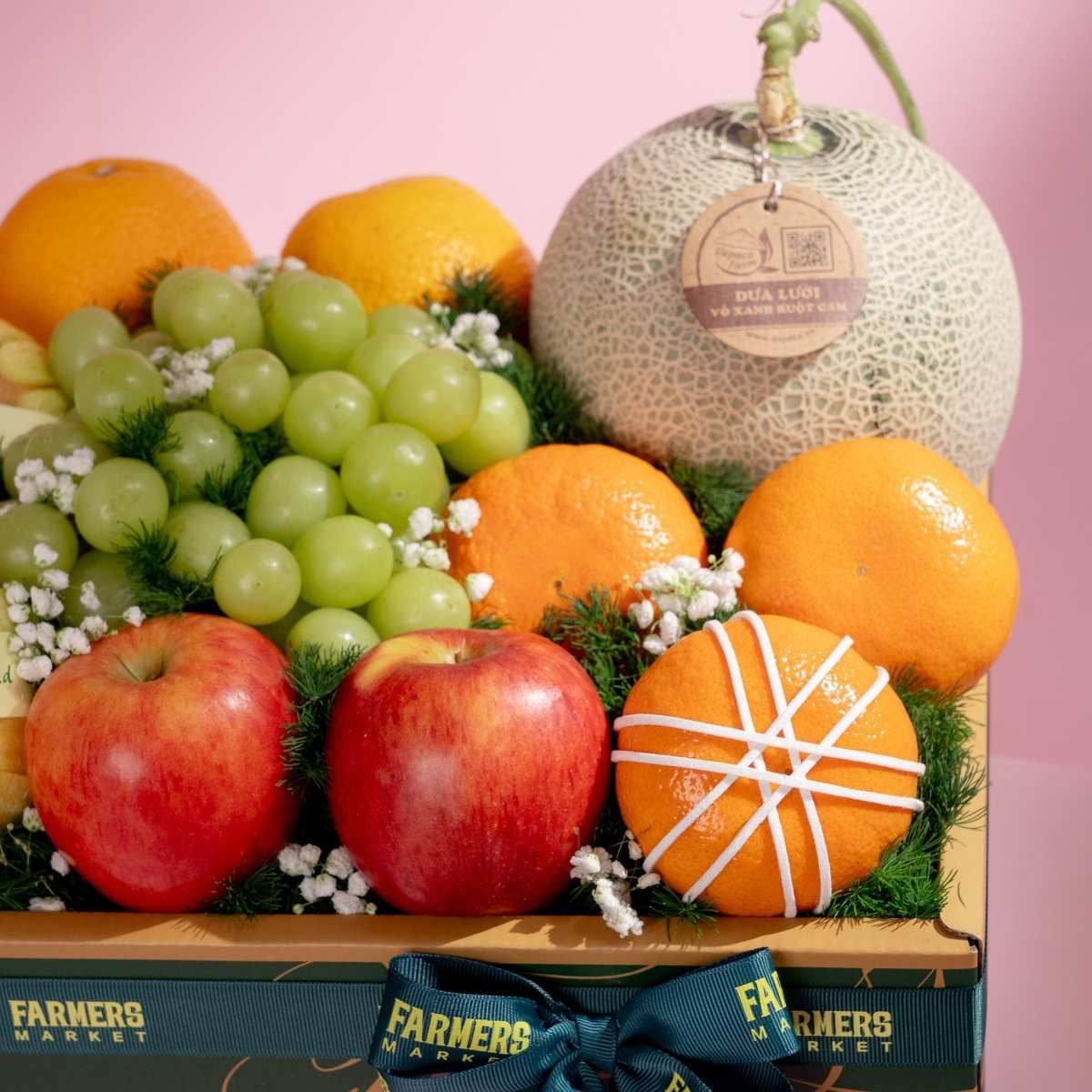  Giỏ Quà Nho Xanh Và Trái Cây Các Loại Tone Xanh Lá Tiêu Chuẩn - GIAO NỘI THÀNH TP.HCM 