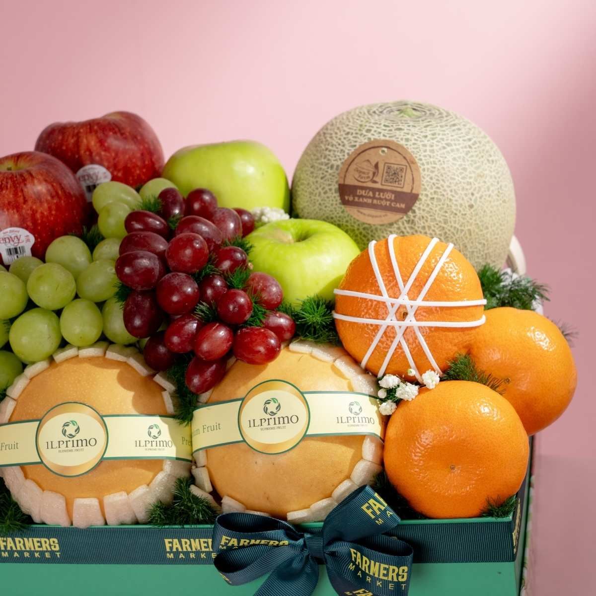  Giỏ Quà Nho Và Trái Cây Các Loại Tone Xanh Lá Tinh Tế - GIAO NỘI THÀNH TP.HCM 