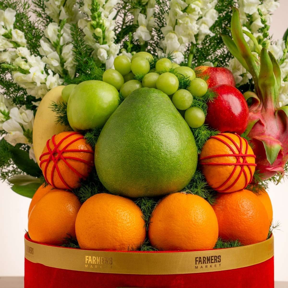  Tháp Trái Cây Tươi Và Hoa Mõm Sói Tone Đỏ Trắng Tinh Tế - GIAO NỘI THÀNH TPHCM 