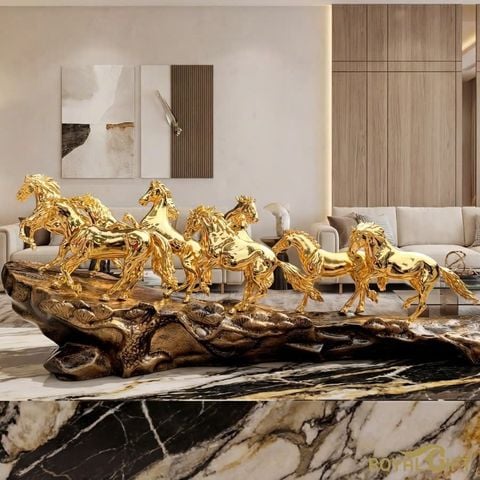 Tượng Bát Mã Truy Phong mạ vàng