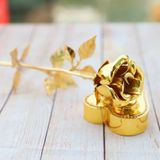 Hoa Hồng mạ vàng đế trái tim