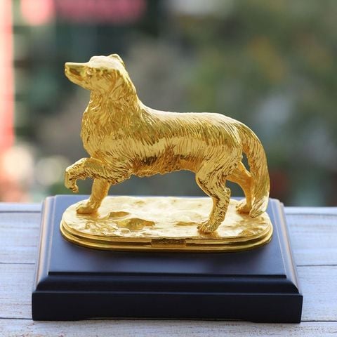 Linh Khuyển Uy phong mạ vàng