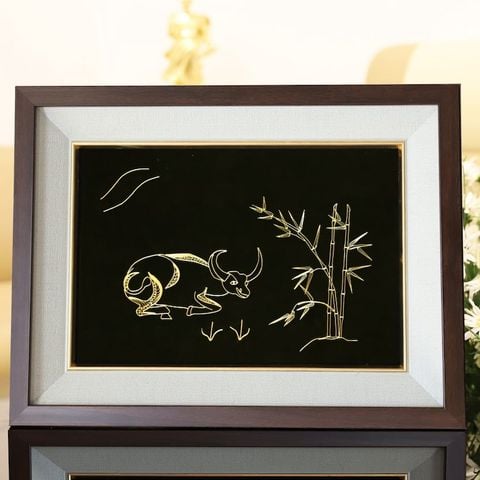 Tranh Kim Ngưu Mạ Vàng 24K