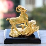Tượng Dê vàng phong thủy