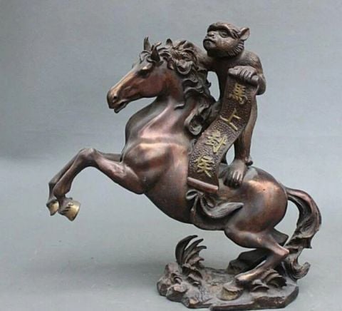 Tượng Mã Thượng Phong Hầu mạ vàng 24K