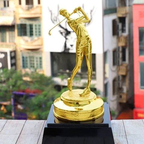 Tượng người chơi Golf - Nữ Golfer
